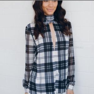 Finder’s Keeper’s “The Light Top” Plaid w/ Keyhole